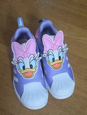 Disney x Superstar 360 Little Kid 'Daisy Duck